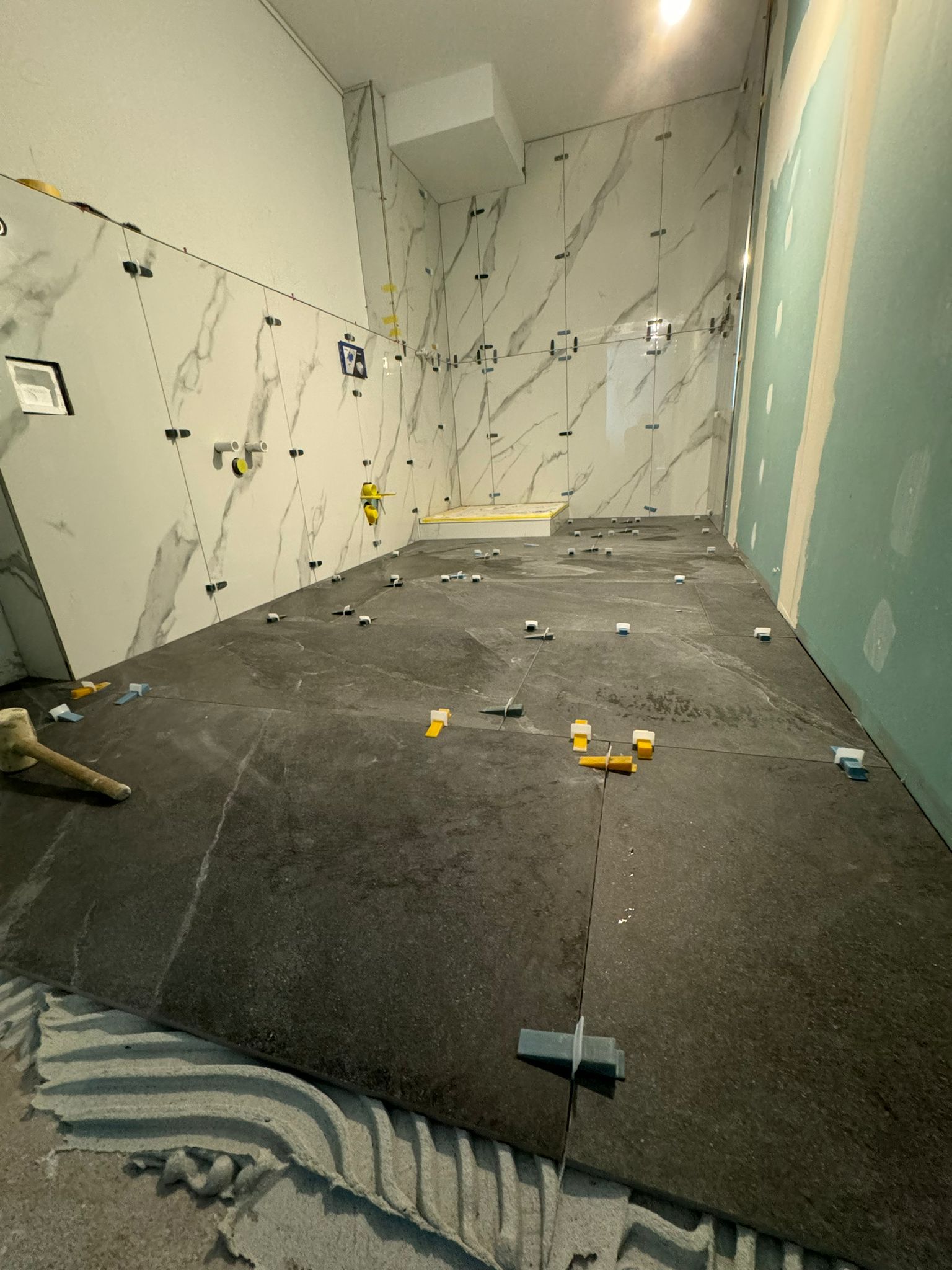 Fliesen und Keramik Arbeit Schweiz Projekt 19